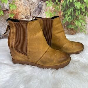 SORREL Distressed Leather Ankle Boots, 8